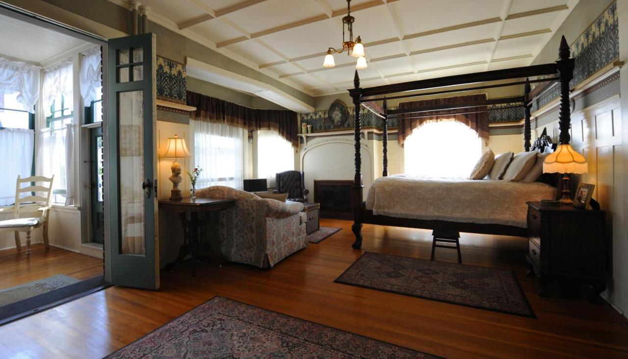Olcott House Bed & Breakfast Inn 덜루스 외부 사진